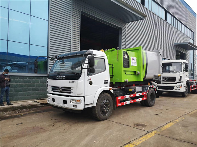 多利卡大型勾臂垃圾車(chē)-地下室專用移動(dòng)壓縮垃圾站